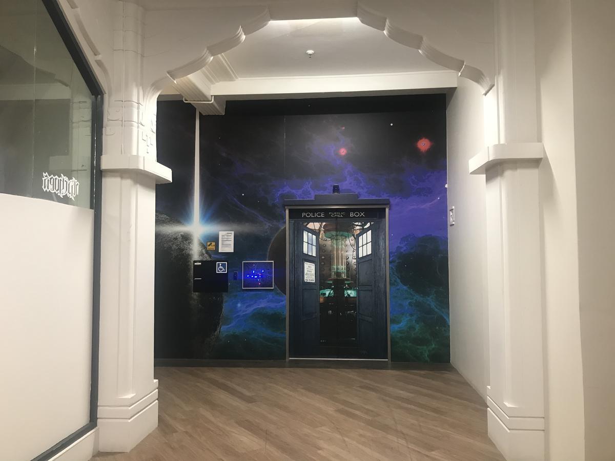 Aura Apartahotel 3*