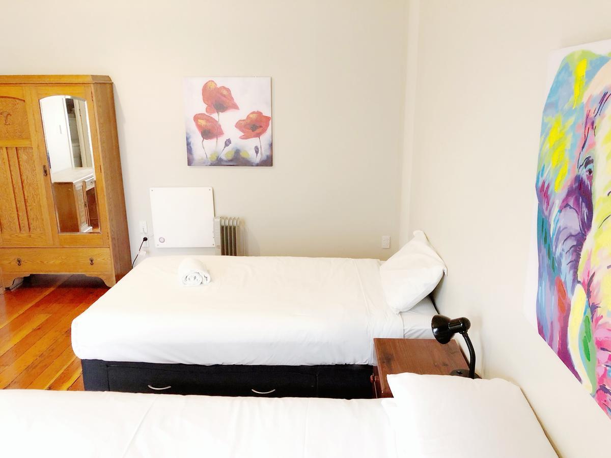 Aura Apartahotel